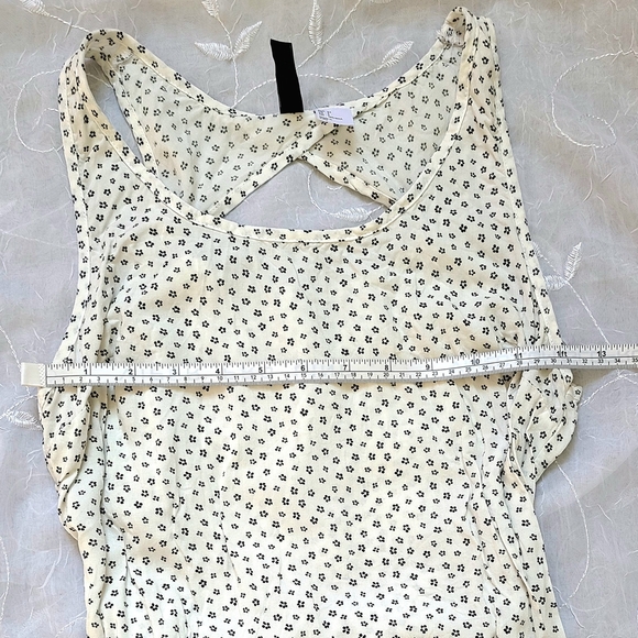 H&M Creamy White Dress Womens 4 Black Flowers Pattern Preppy Feminine Tie Back - Picture 8 of 9